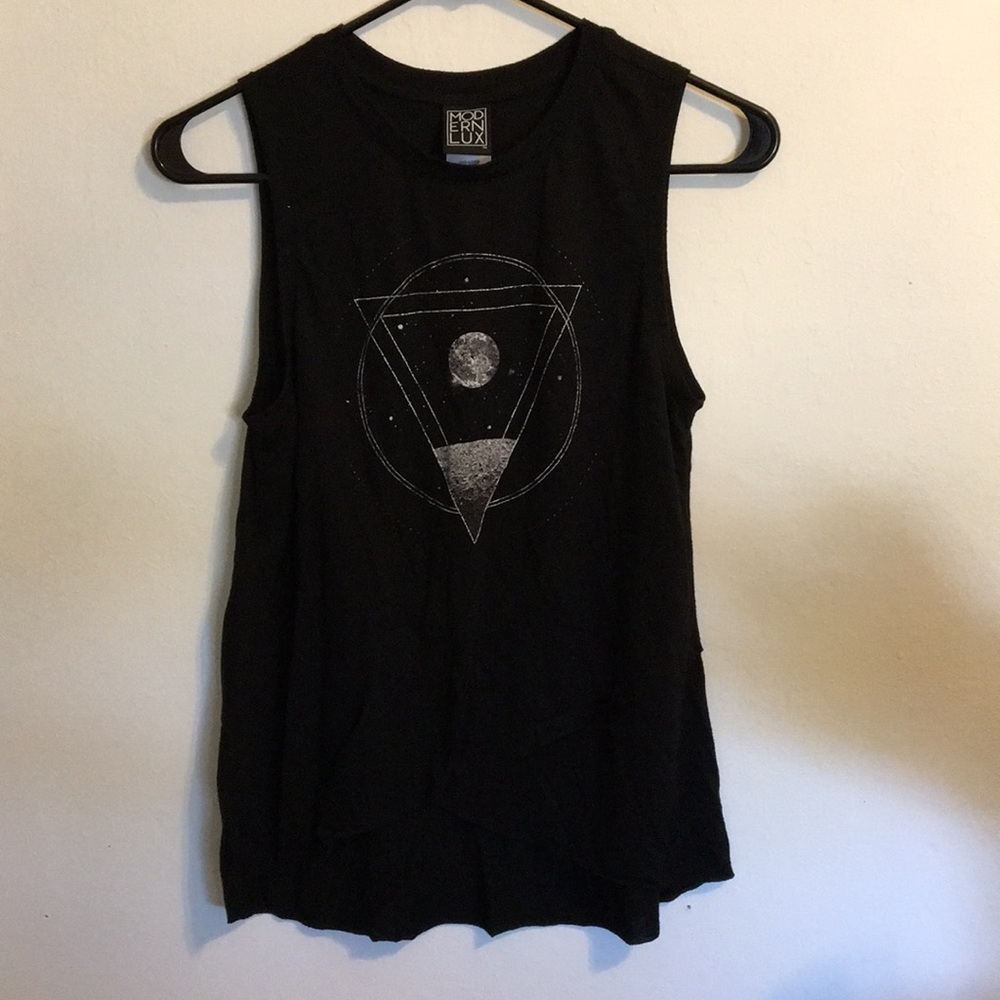 I am selling a tank top